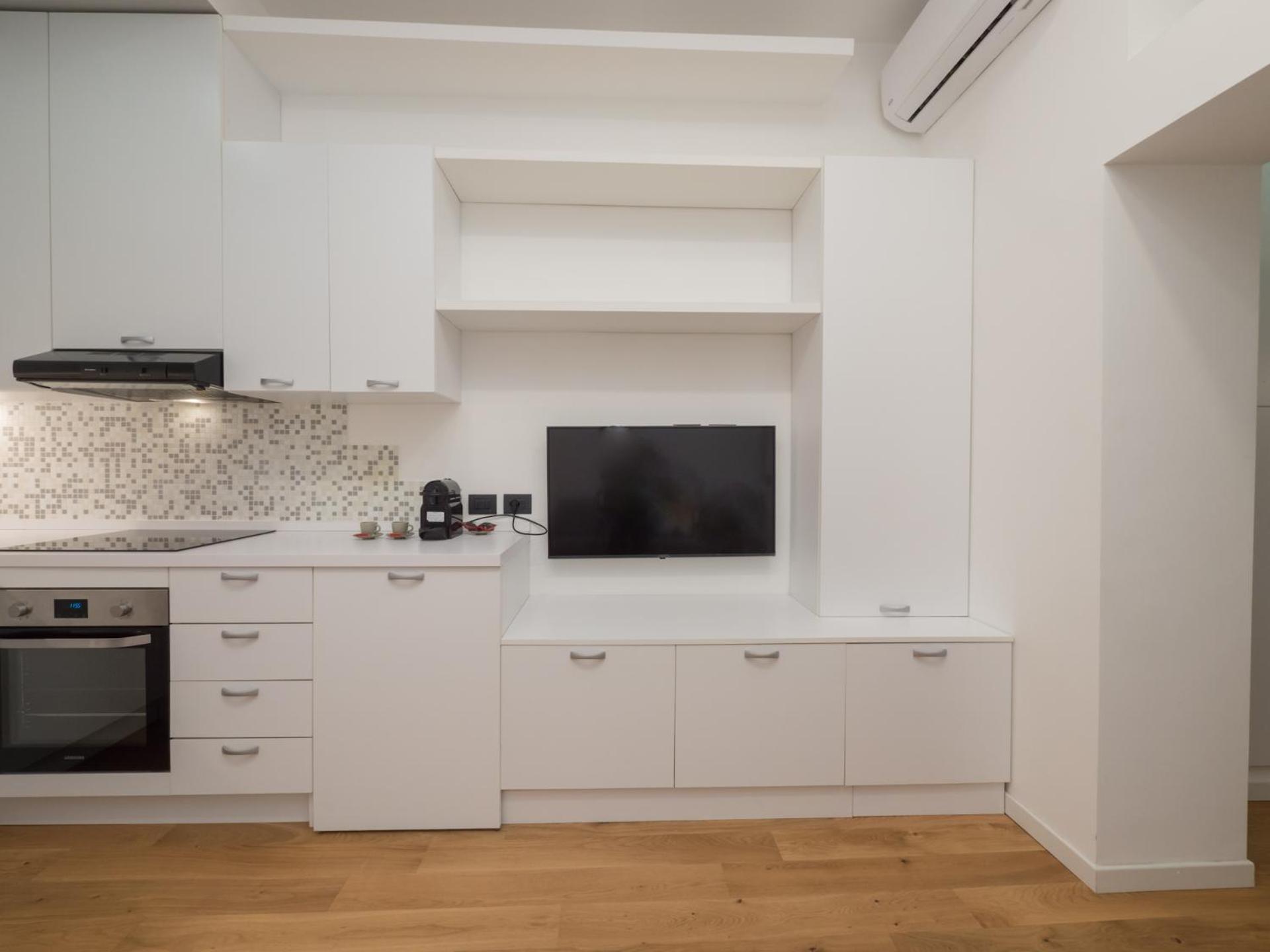 Isola-garibaldi Newly Renovated 1 Bedroom By Rentopolis Appartement *