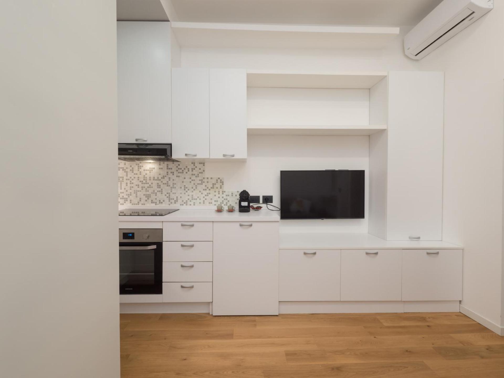 Isola-garibaldi Newly Renovated 1 Bedroom By Rentopolis Milan